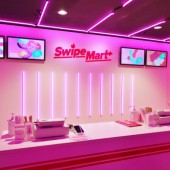 Tinder mở cửa hàng tiện lợi đặc biệt chỉ dành cho người lớn ở Shibuya